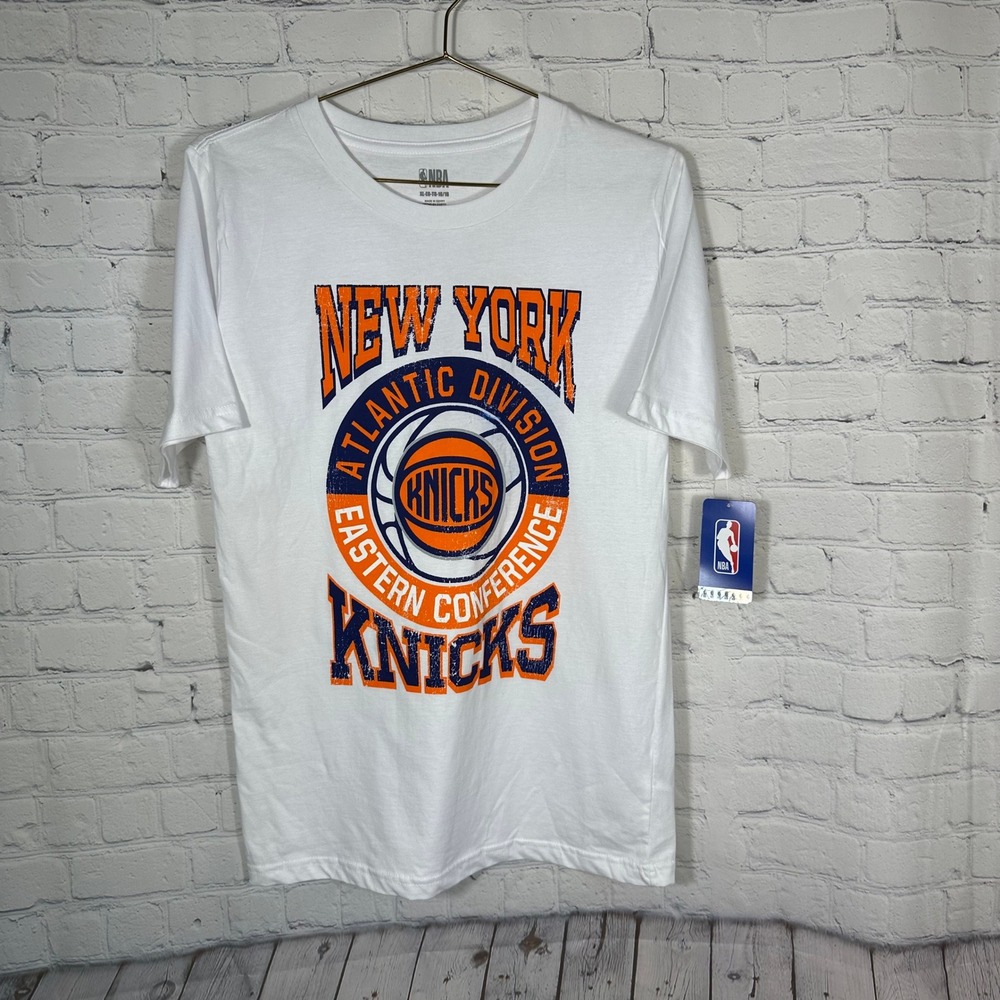 NEW NBA New York Knicks Boys XL 16/18 White‎ Graphic T-Shirt Atlantic Division